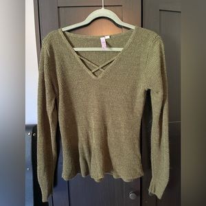Hunter green criss-cross sweater top